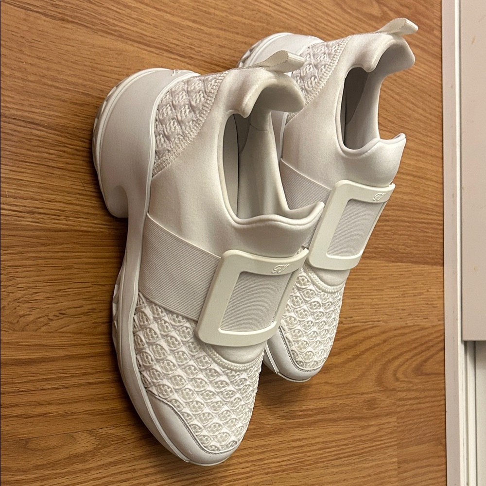 Roger Vivier White Lace-Detail Slip-On Sneakers